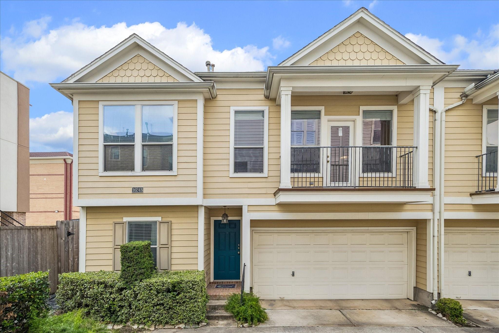 Shady Acres / Greater Heights Area home HH-001