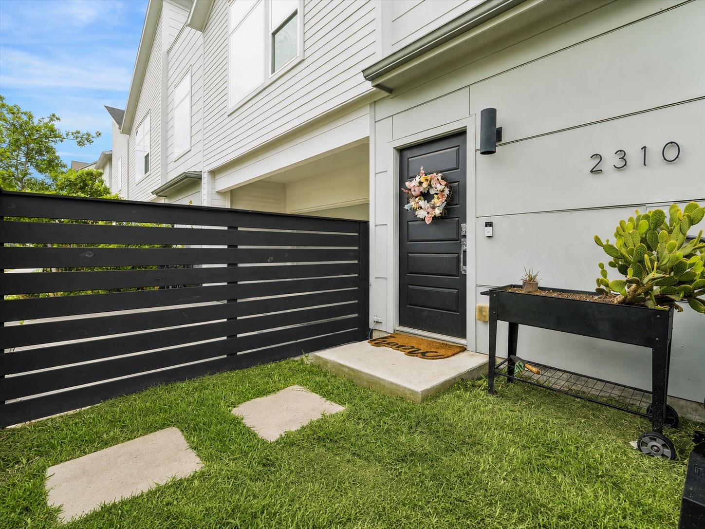 Cottage Grove / Washington Corridor Area home HH-005 photo 5