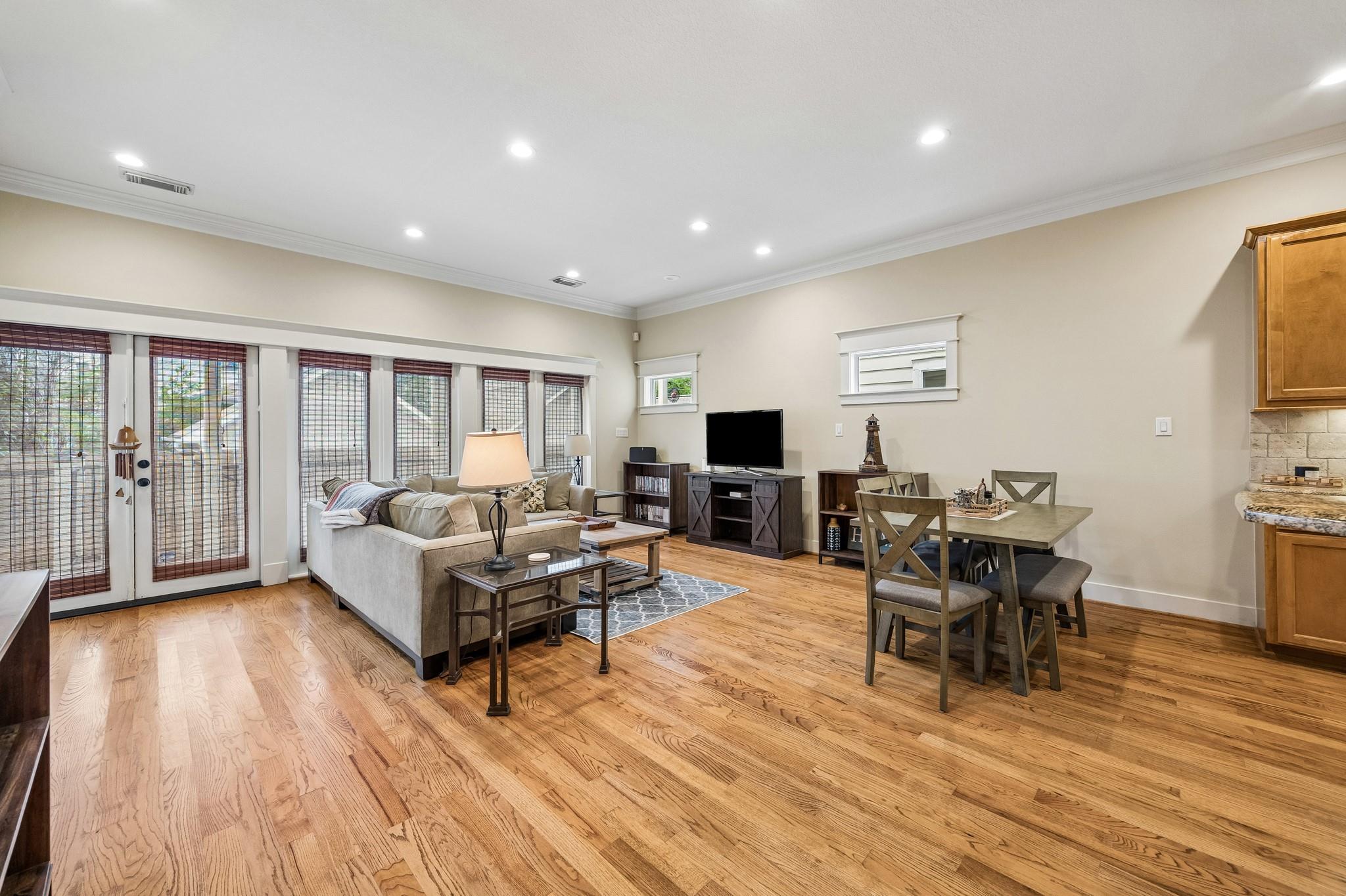 Houston Heights Area home HH-012 photo 6