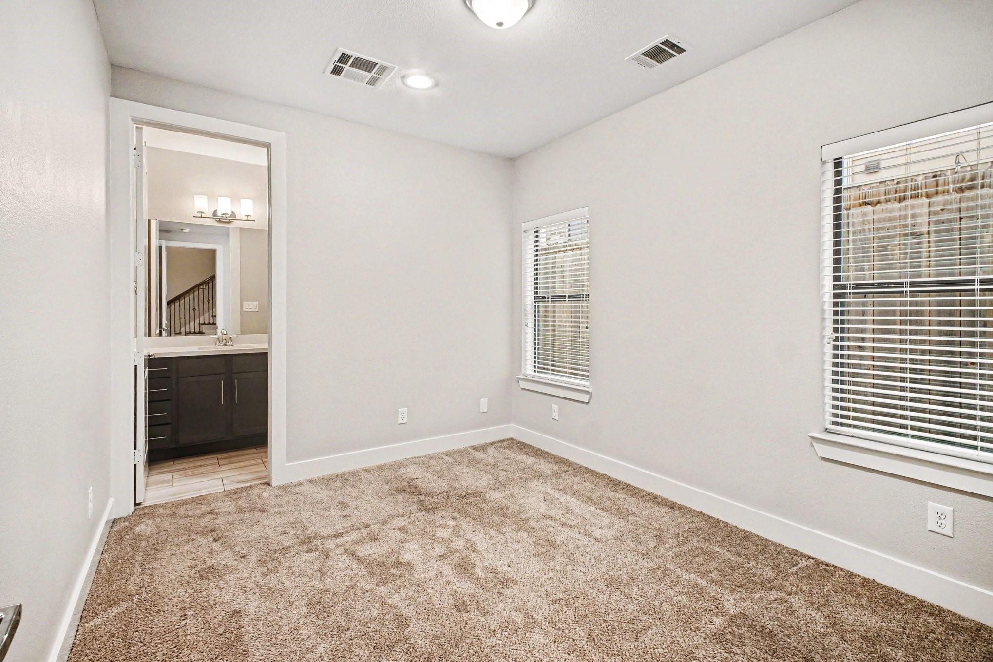 Timbergrove / Lazybrook Area home HH-022 photo 4