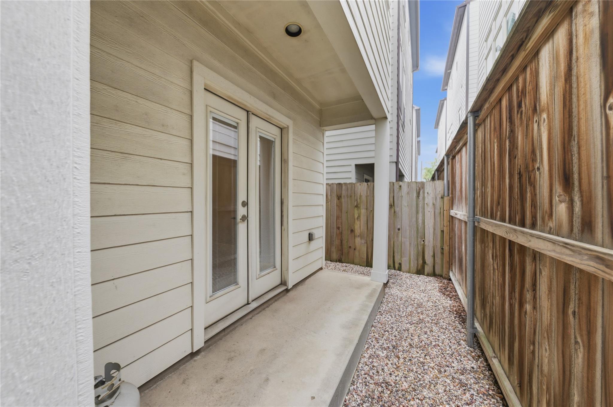 Shady Acres / Greater Heights Area home HH-027 photo 3