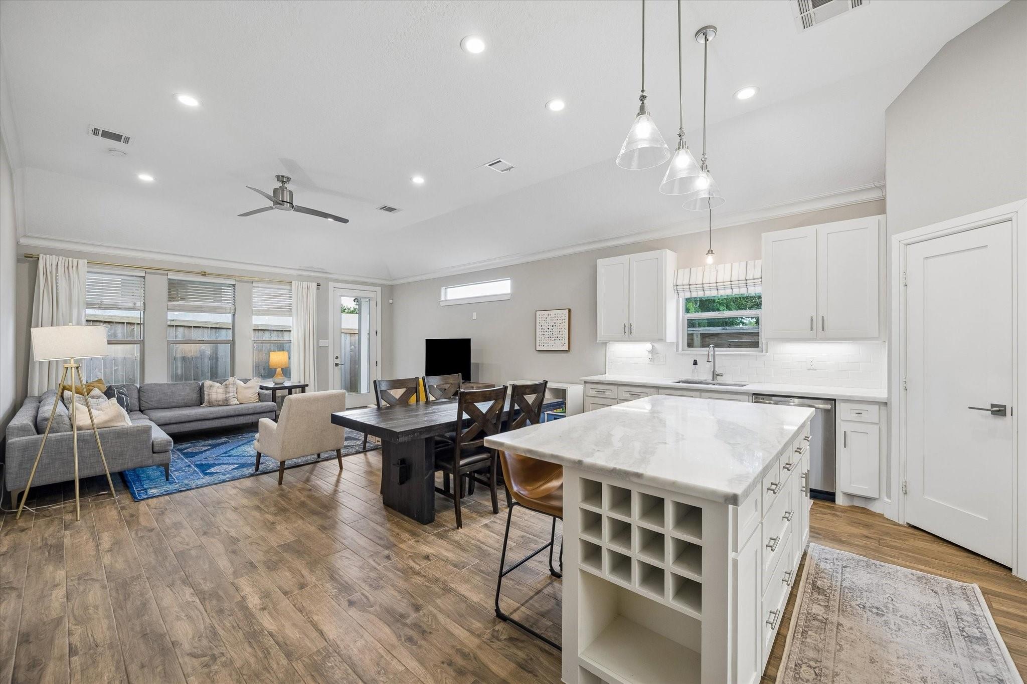 Shady Acres / Greater Heights Area home HH-034
