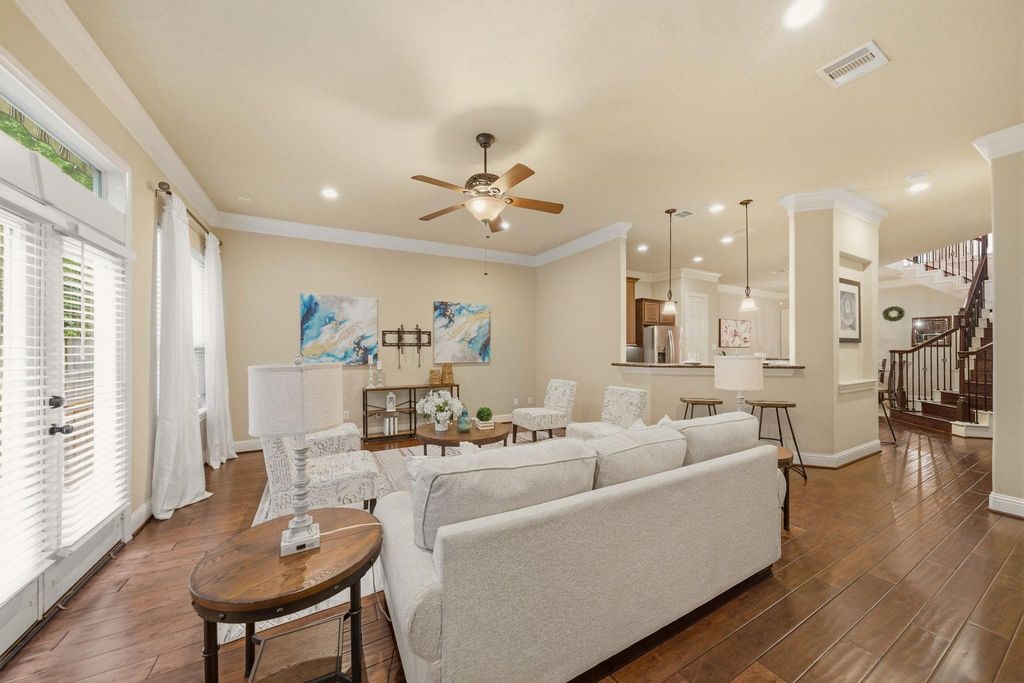 Cottage Grove / Washington Corridor Area home HH-040 photo 6