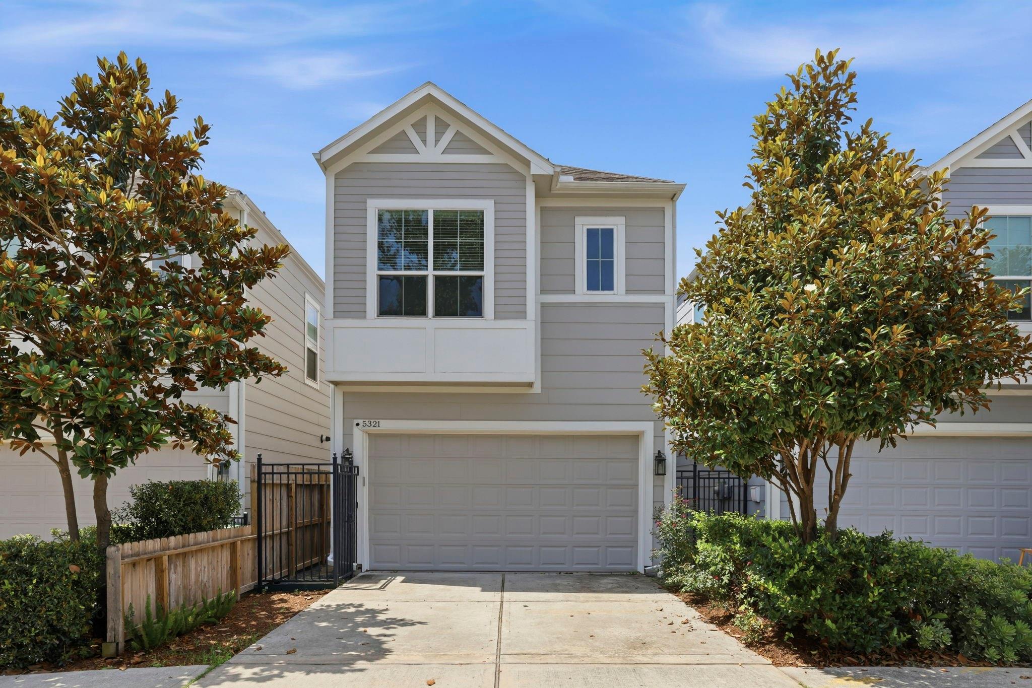 Cottage Grove / Washington Corridor Area home HH-044