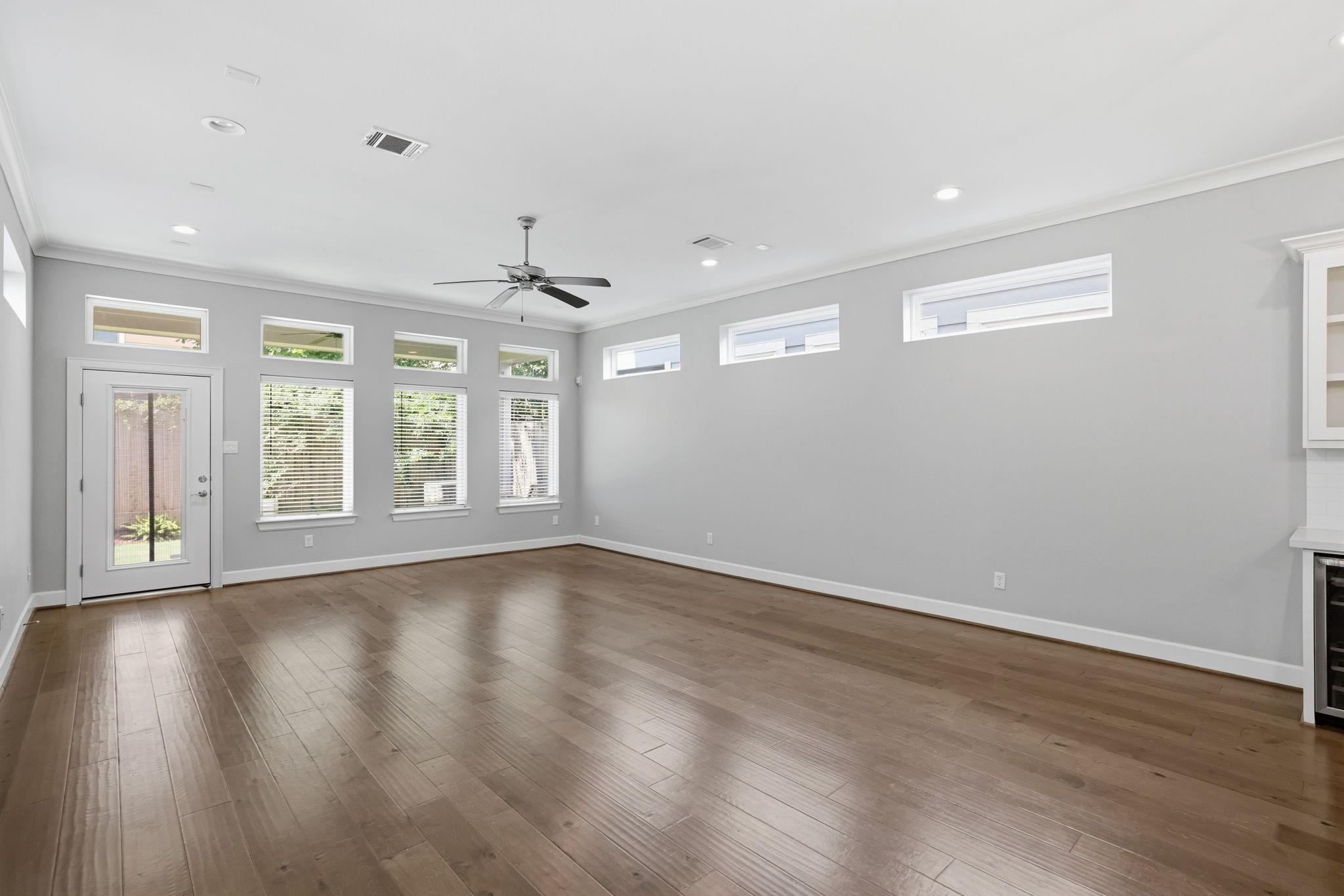 Cottage Grove / Washington Corridor Area home HH-044 photo 5