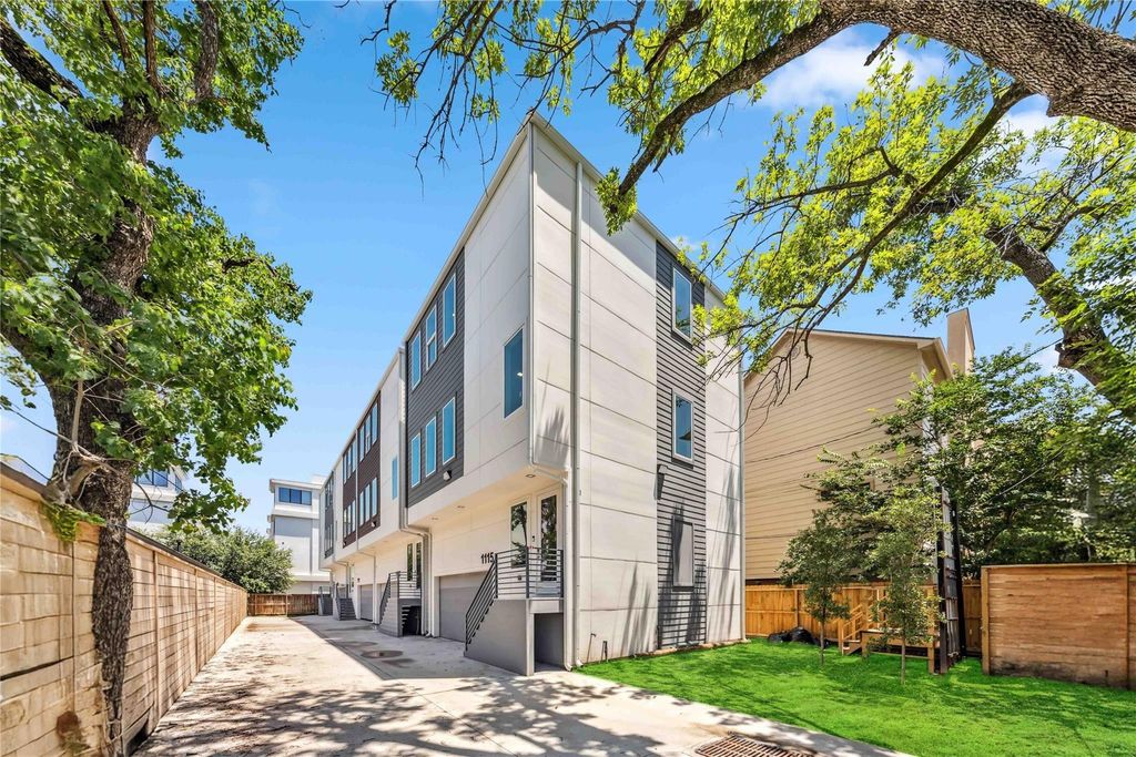 Houston Heights Area home HH-051
