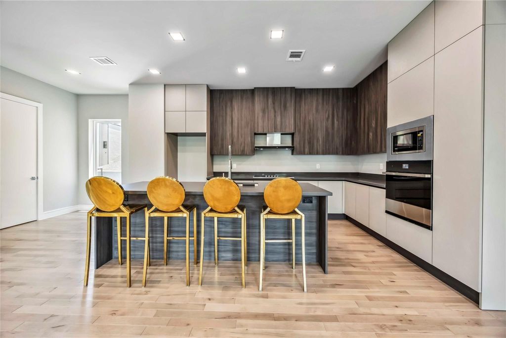 Houston Heights Area home HH-051 photo 4