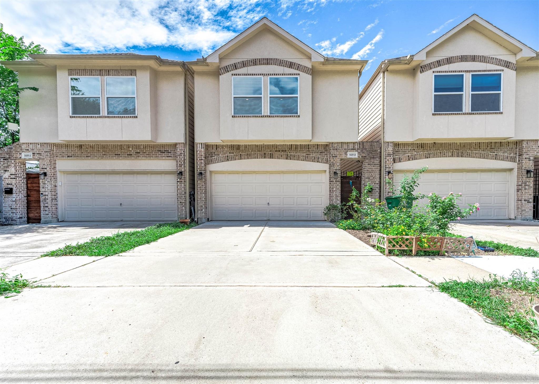 Cottage Grove / Washington Corridor Area home HH-052