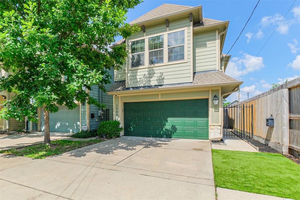 Houston Heights Area home HH-066 photo 2