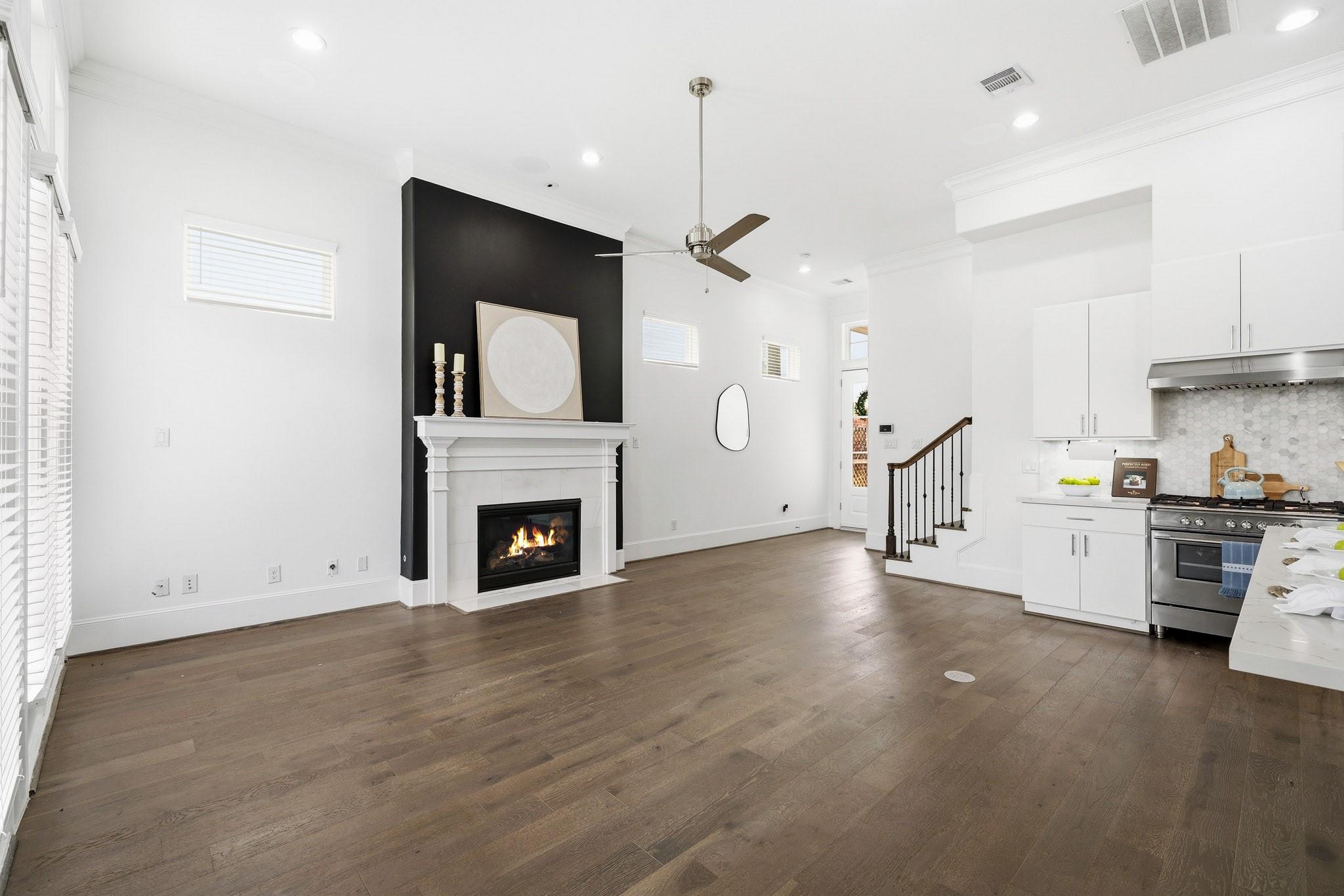 Timbergrove / Lazybrook Area home HH-072 photo 6