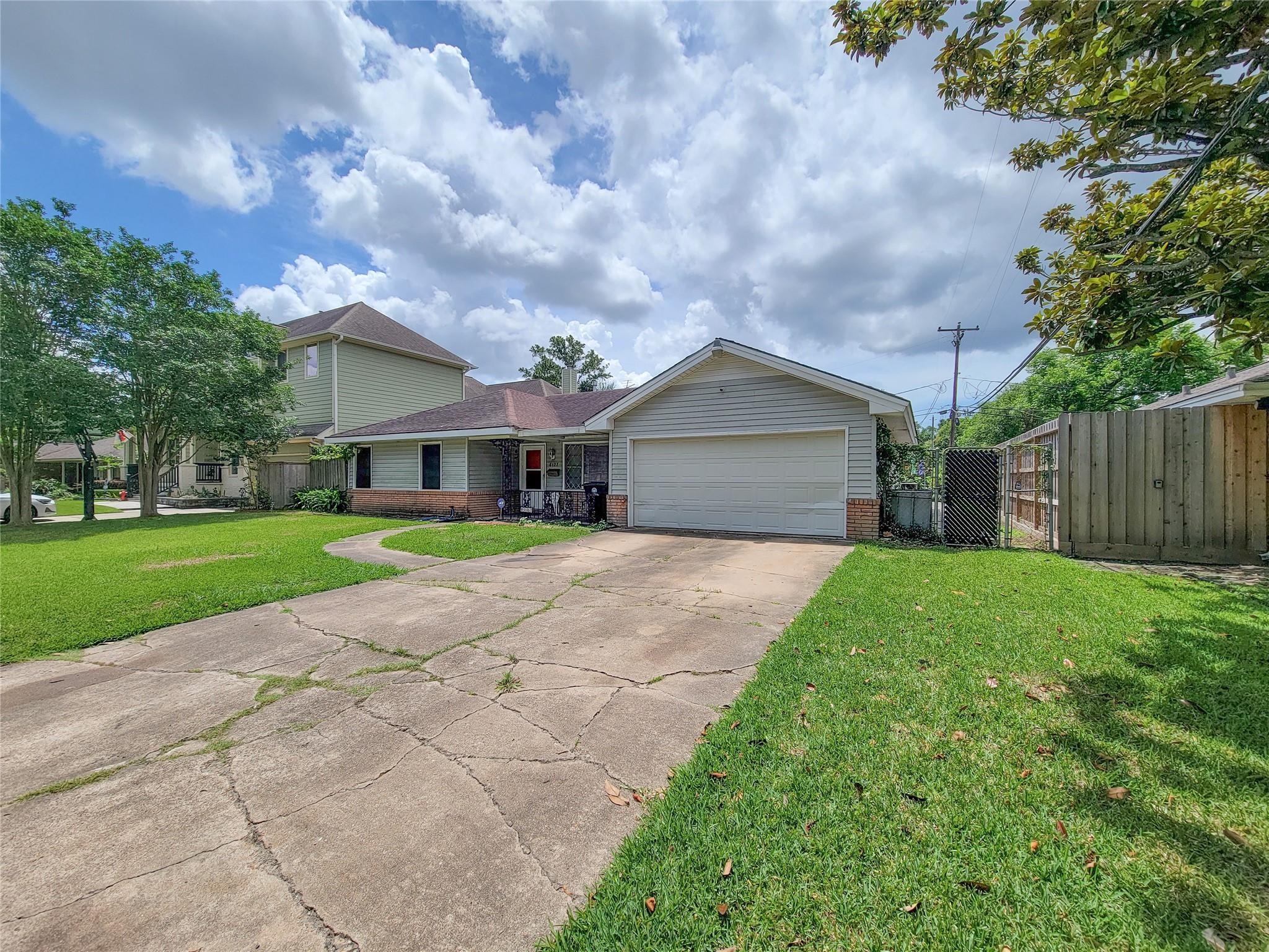 Houston Heights Area home HH-074 photo 3