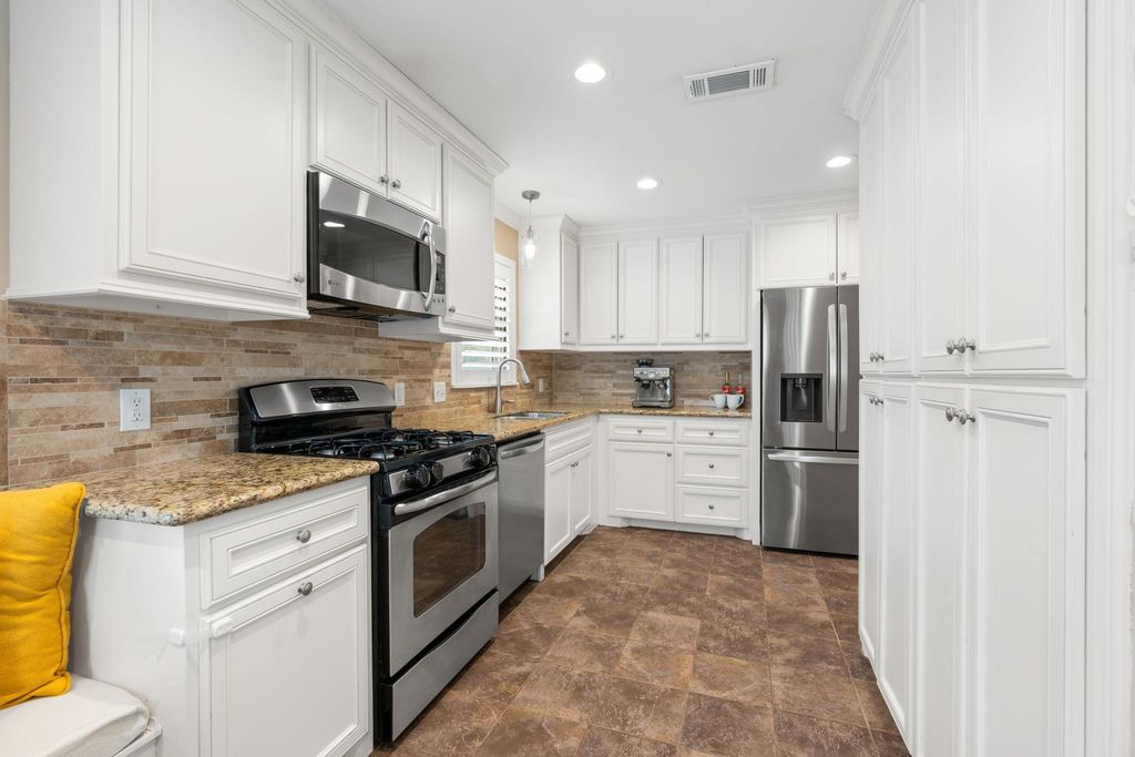 Timbergrove / Lazybrook Area home HH-075 photo 6