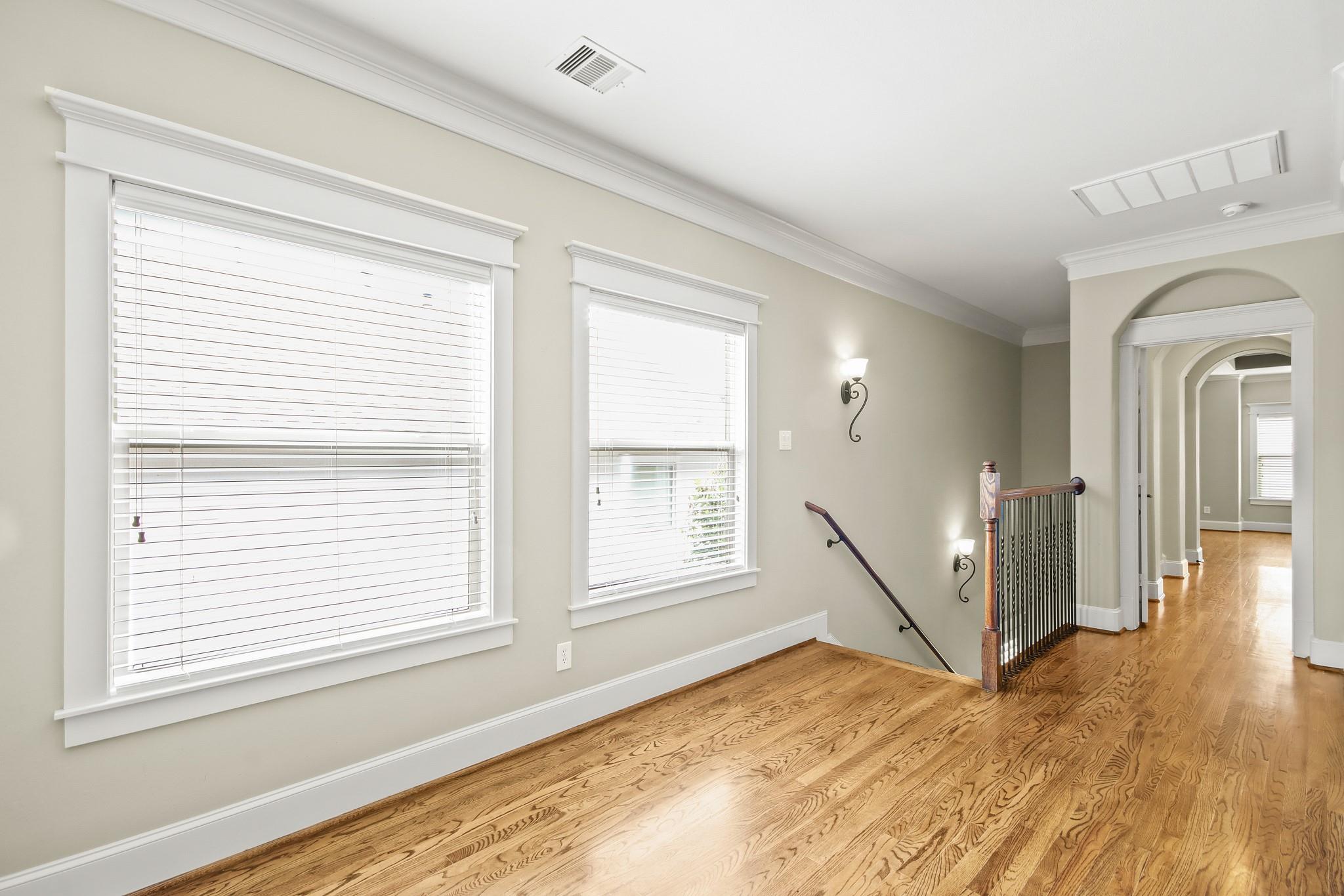 Houston Heights Area home HH-076 photo 6