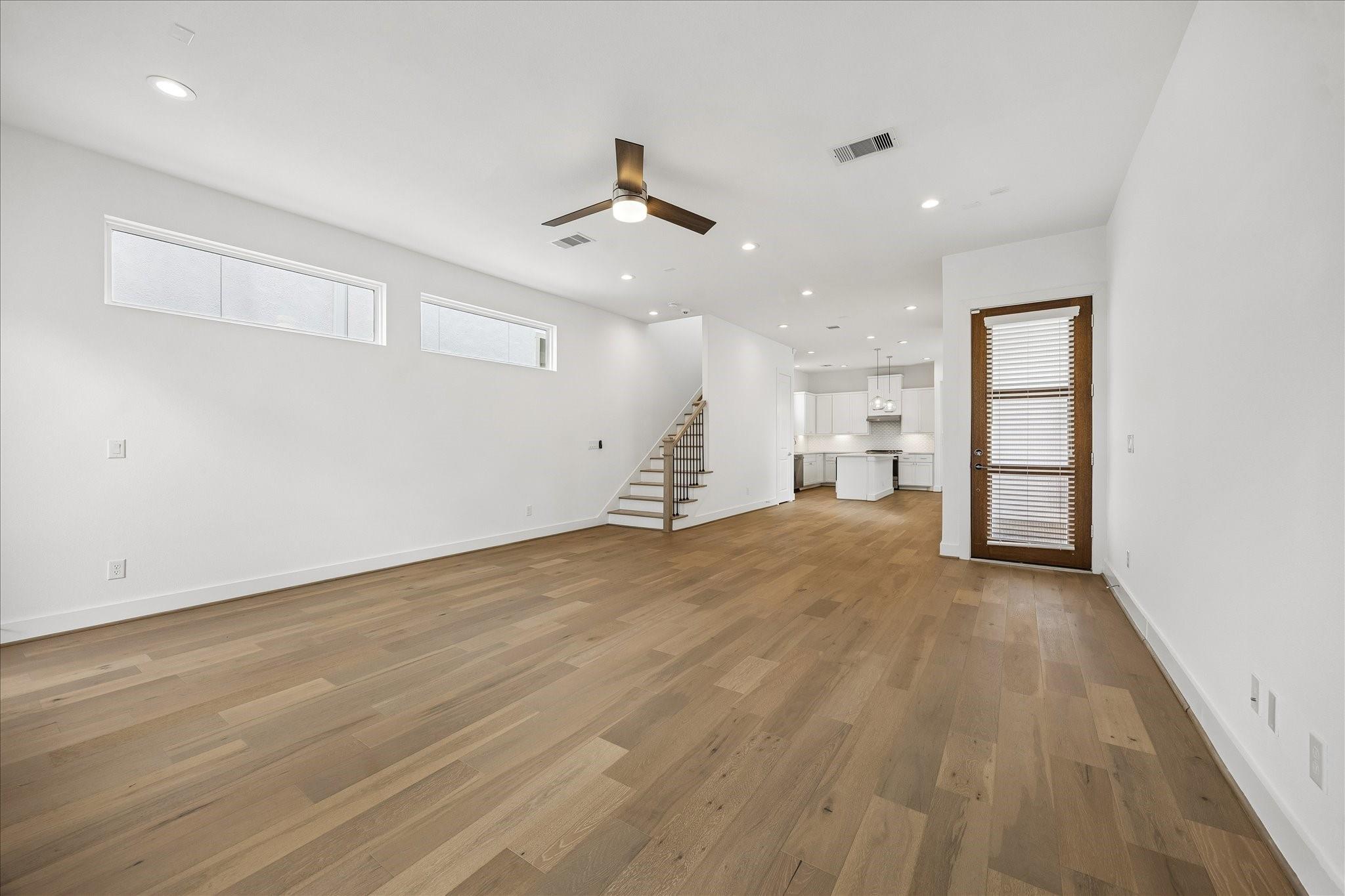 Shady Acres / Greater Heights Area home HH-081 photo 4
