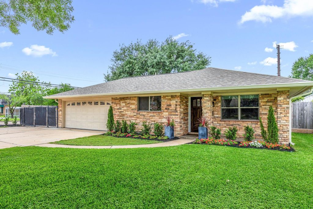 Timbergrove / Lazybrook Area home HH-086 photo 3