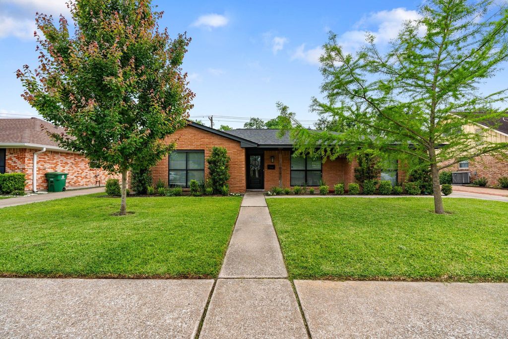 Timbergrove / Lazybrook Area home HH-087