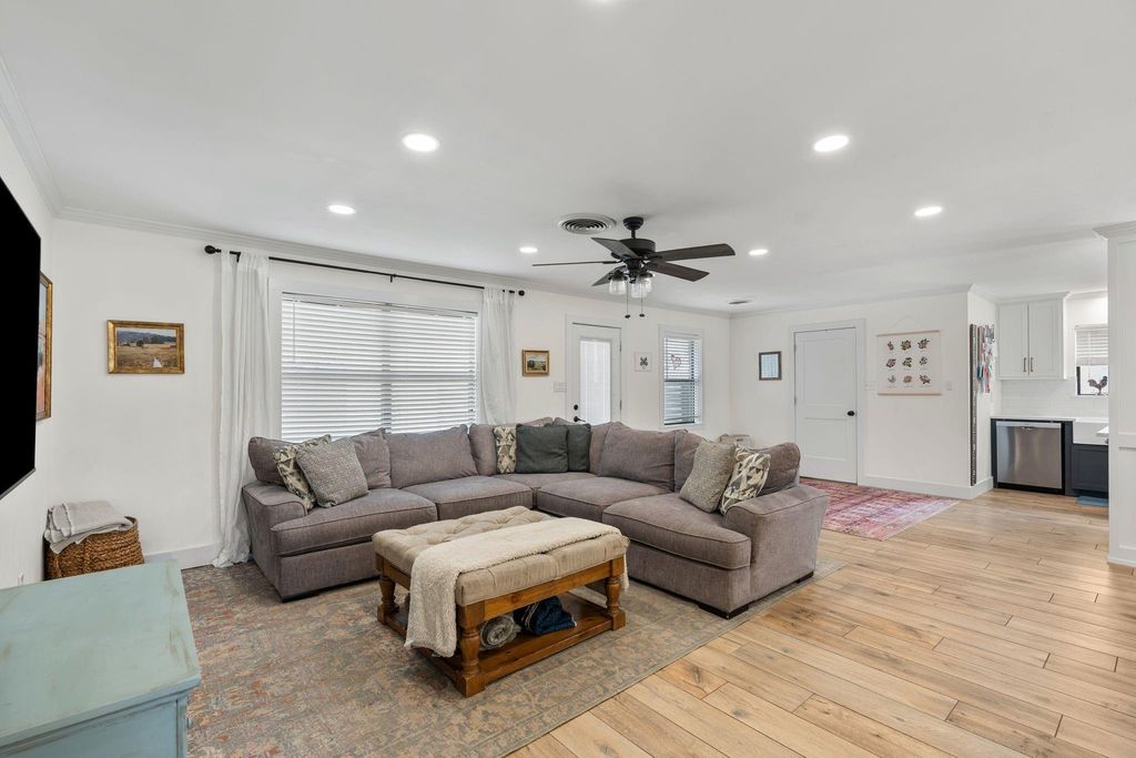 Timbergrove / Lazybrook Area home HH-087 photo 3