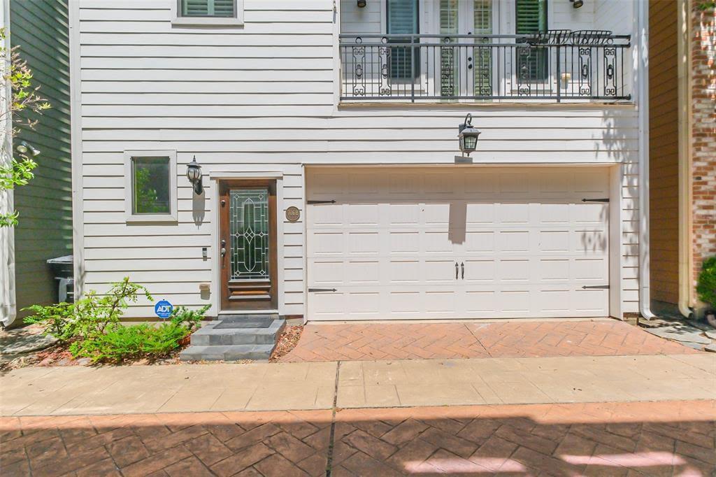 Cottage Grove / Washington Corridor Area home HH-090