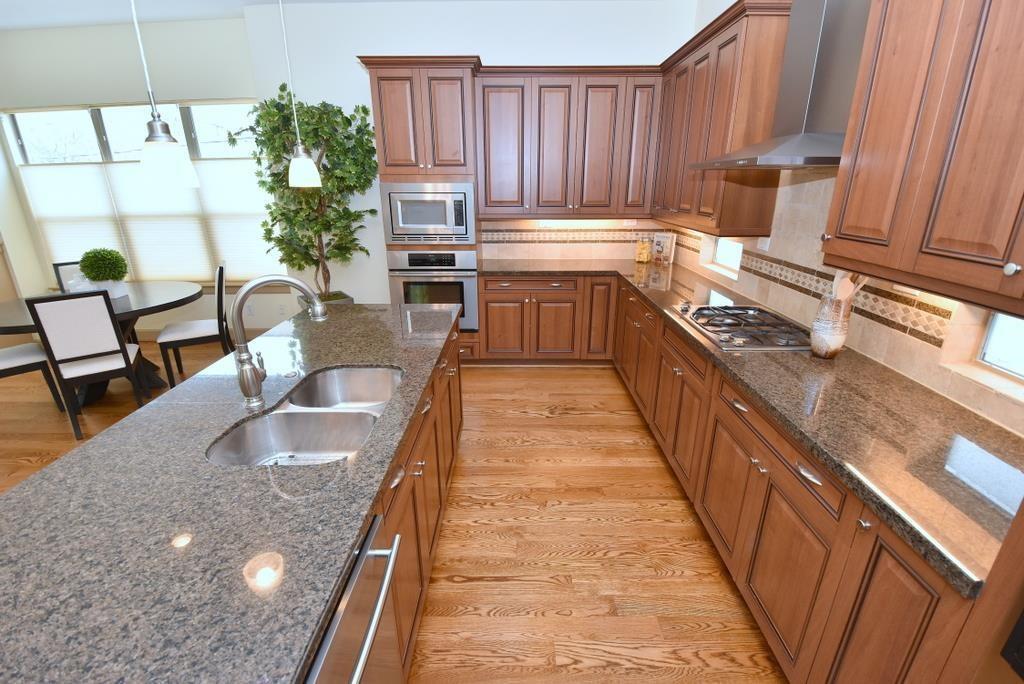 Cottage Grove / Washington Corridor Area home HH-113 photo 6