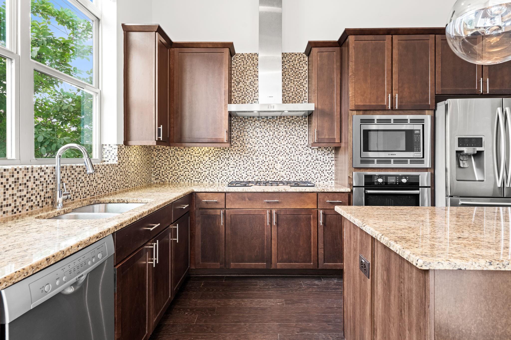 Cottage Grove / Washington Corridor Area home HH-115 photo 6