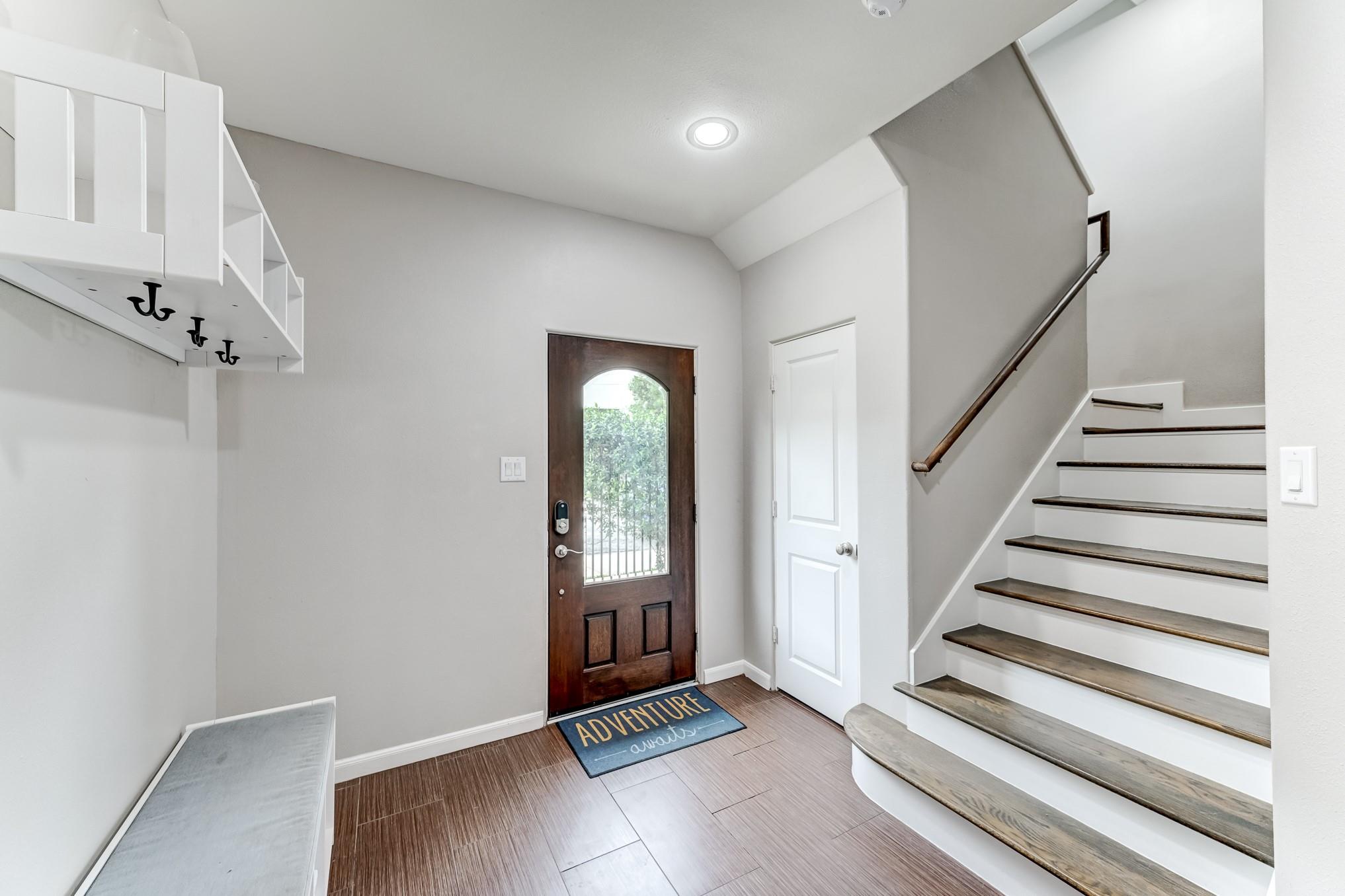 Cottage Grove / Washington Corridor Area home HH-119 photo 6