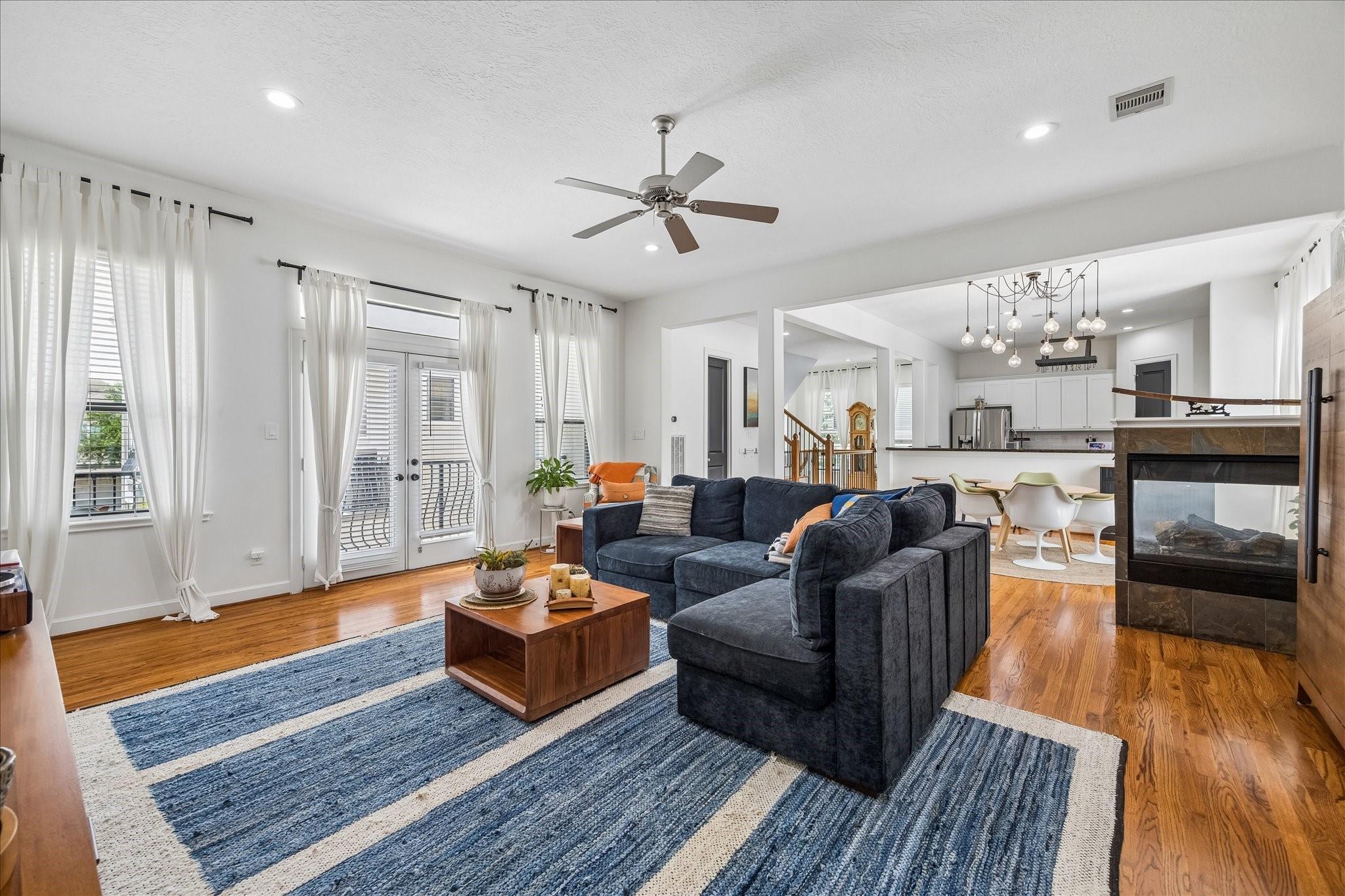 Cottage Grove / Washington Corridor Area home HH-123