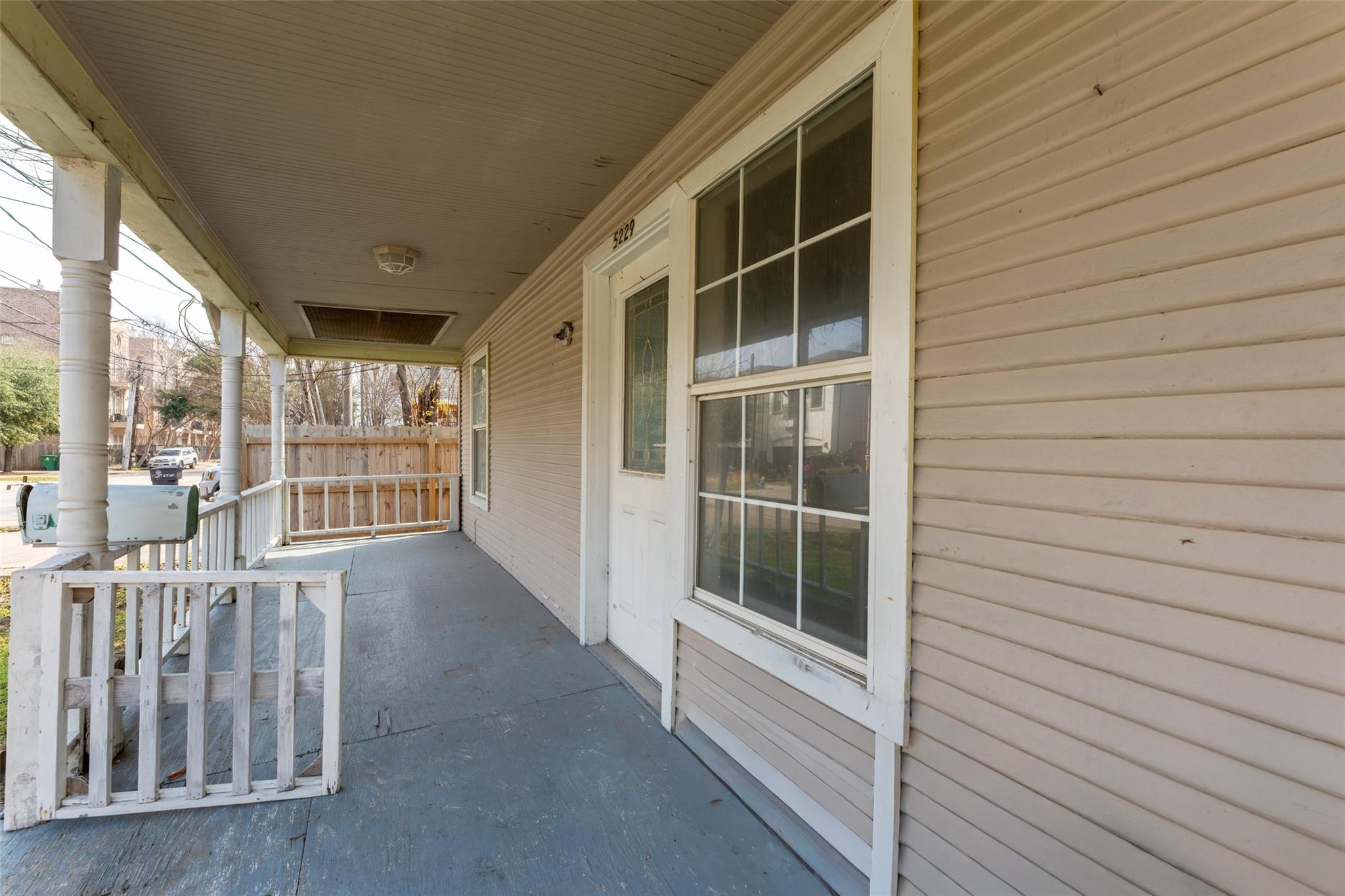 Cottage Grove / Washington Corridor Area home HH-127 photo 5