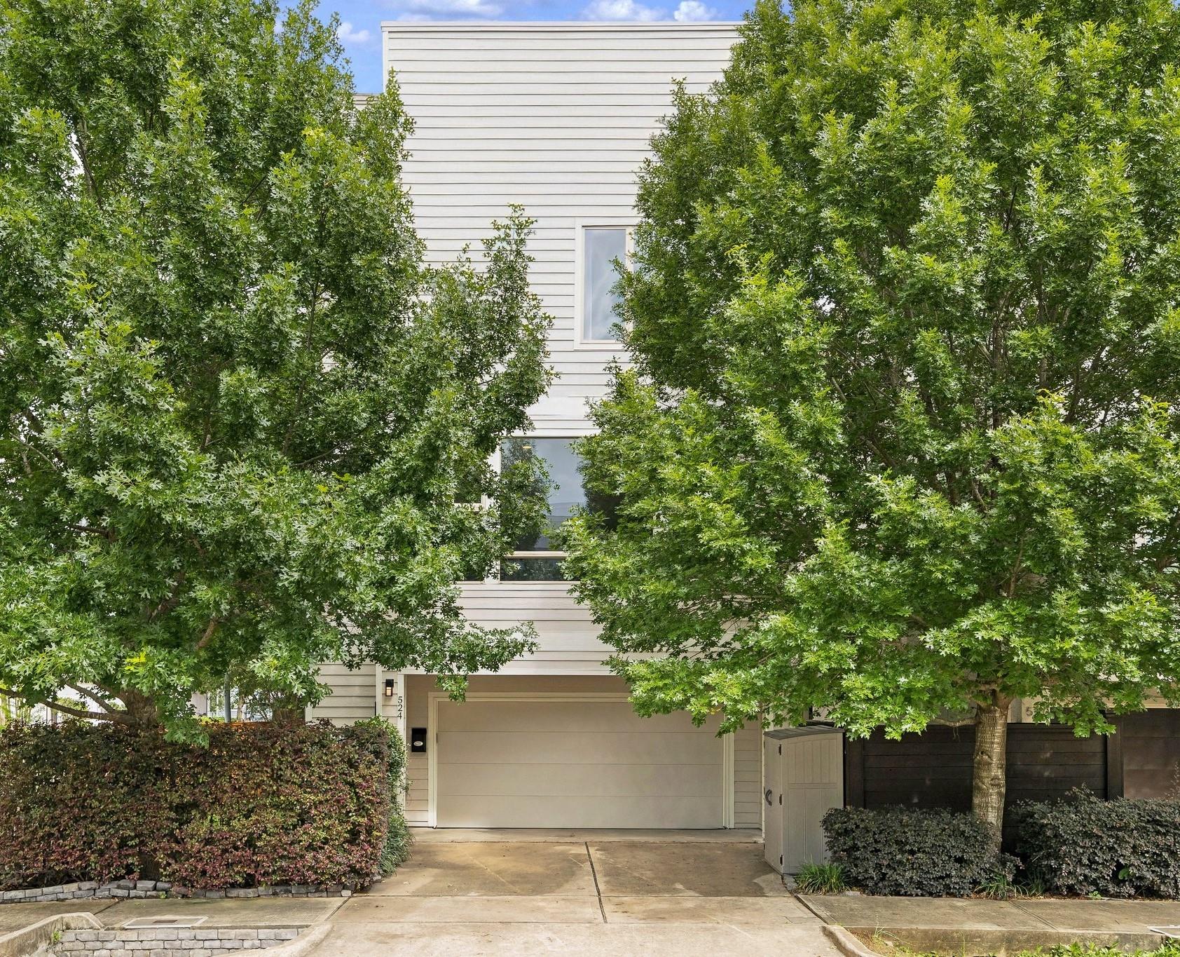 Cottage Grove / Washington Corridor Area home HH-128