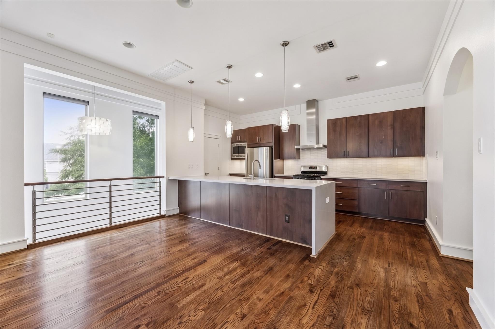 Cottage Grove / Washington Corridor Area home HH-128 photo 6