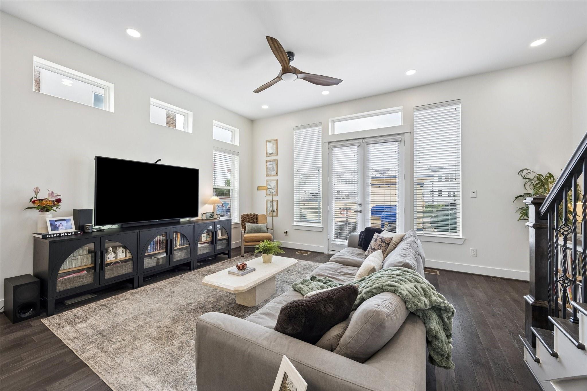 Cottage Grove / Washington Corridor Area home HH-129 photo 6