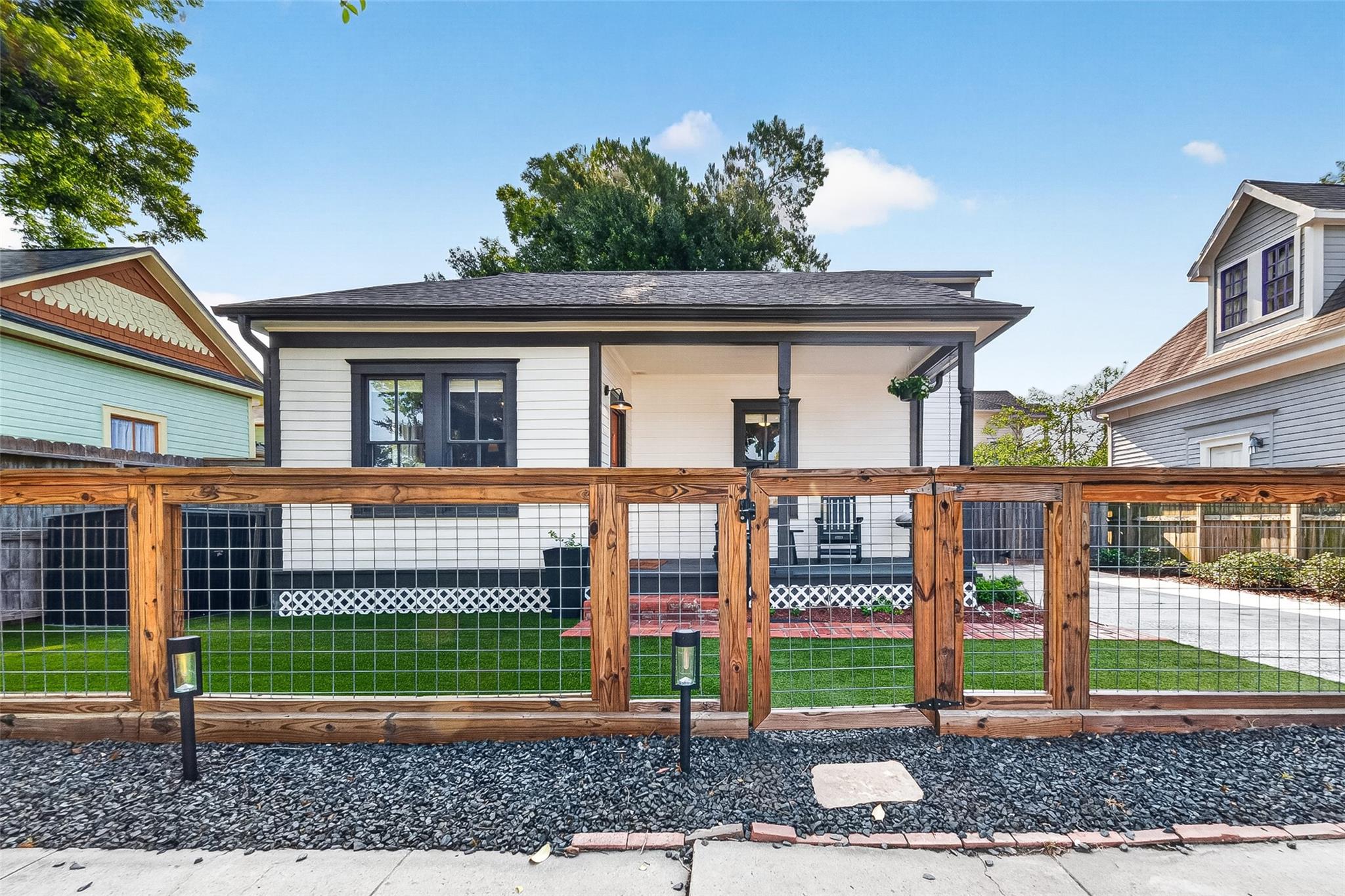 Houston Heights Area home HH-155