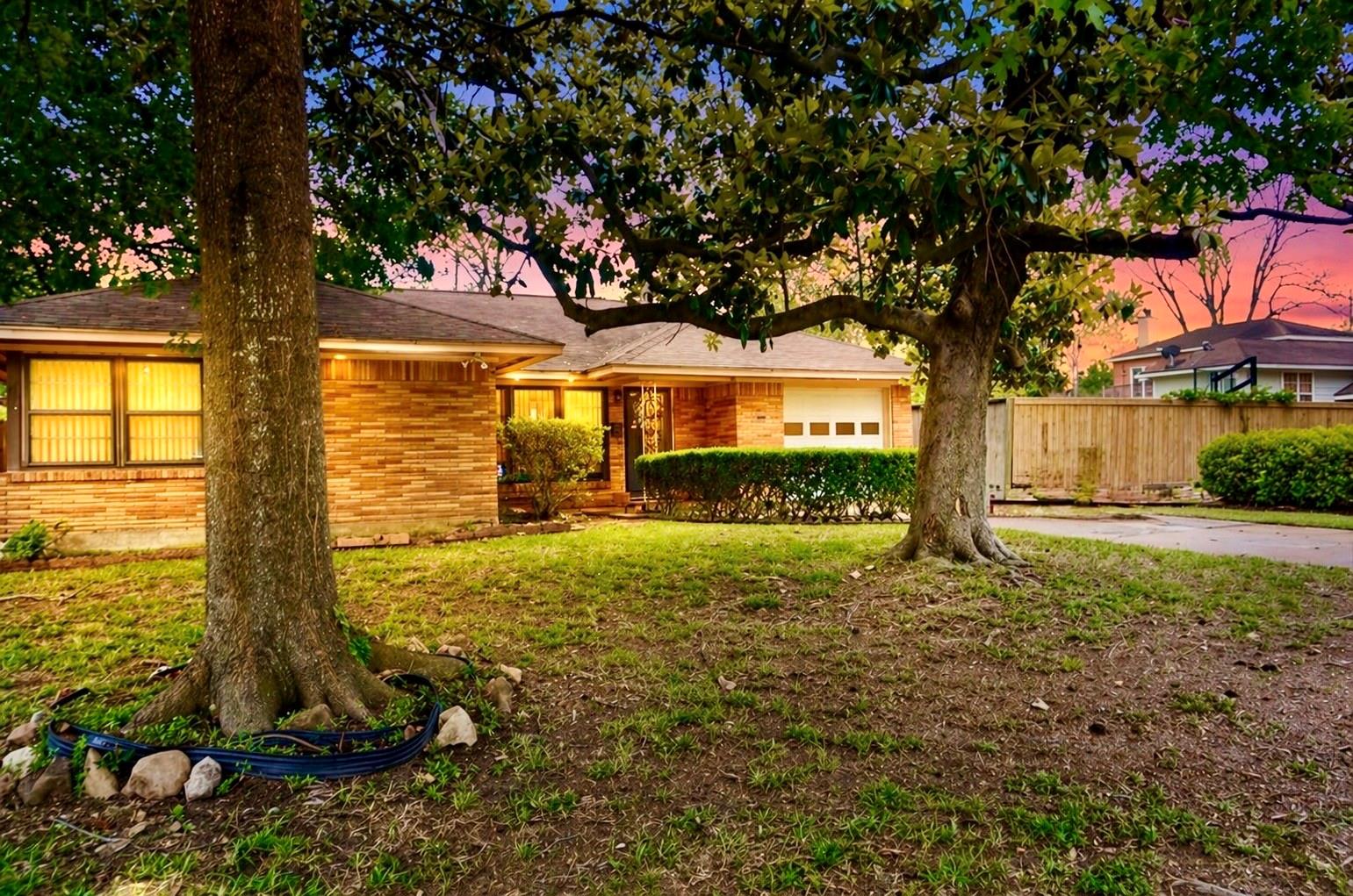Oak Forest Area home HH-168 photo 5