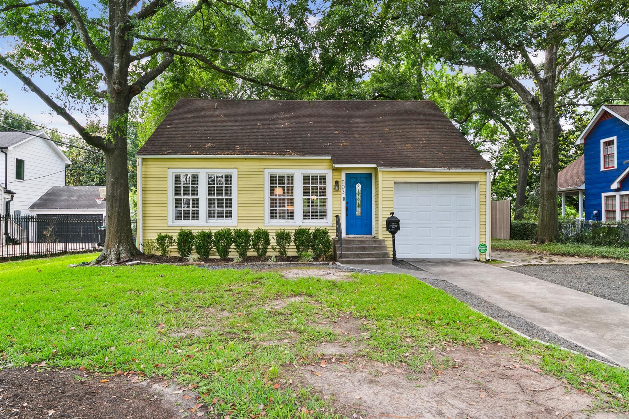 Garden Oaks Area home HH-193