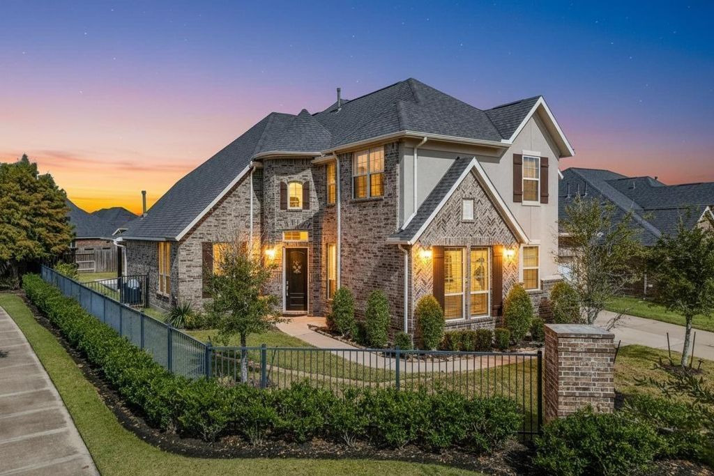 Katy, TX, 77494 luxury home LUX-004