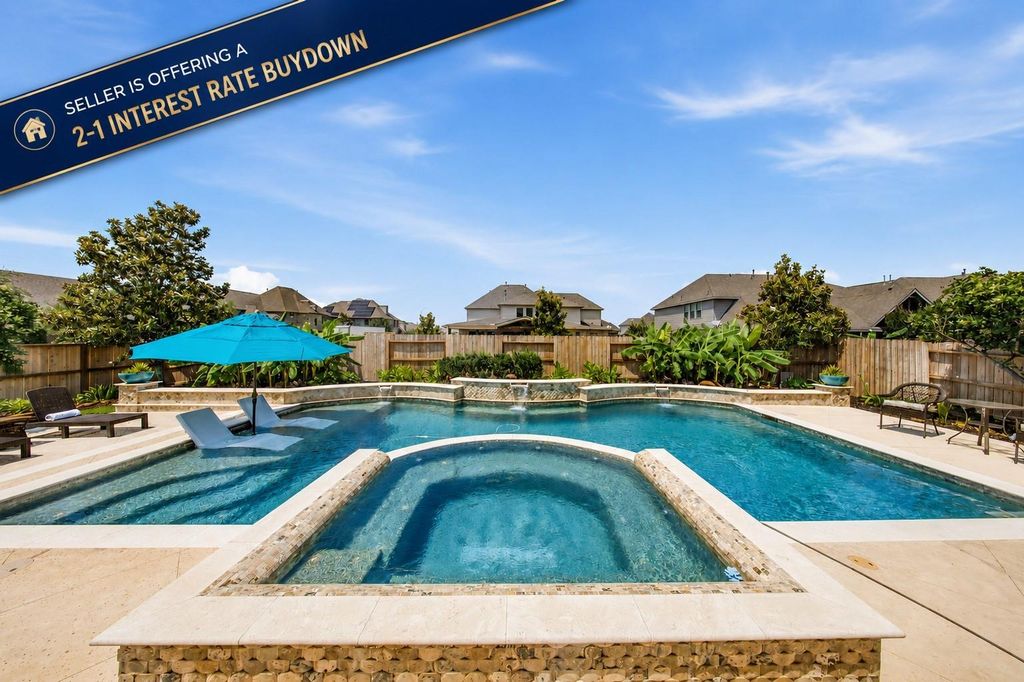 Luxury home preview LUX-020