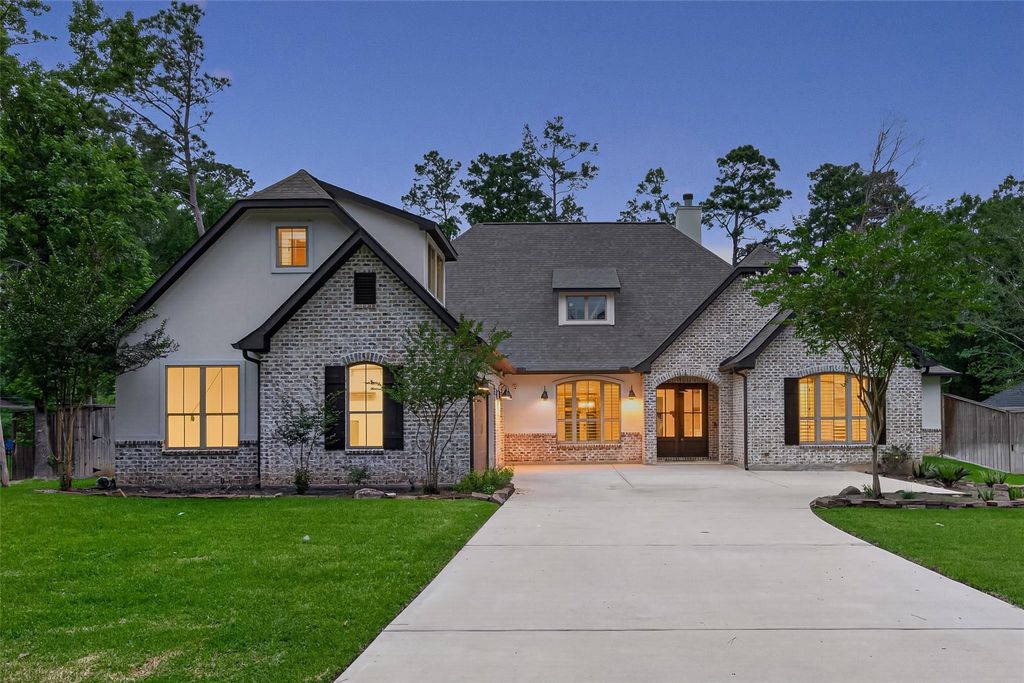 Luxury home preview LUX-022
