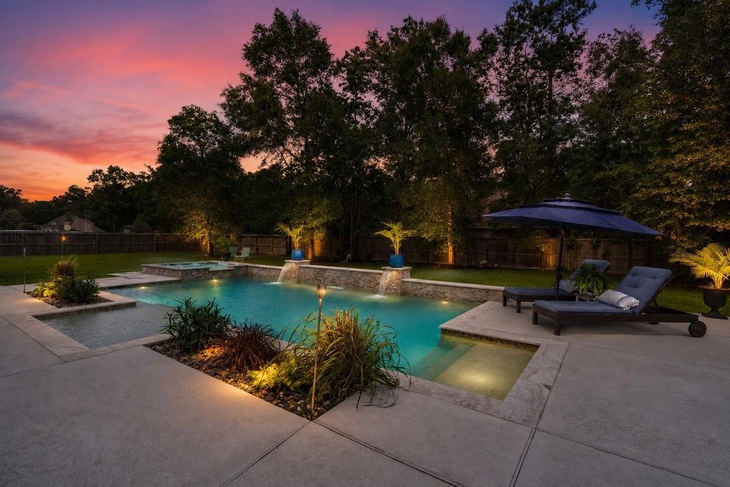 Luxury home preview LUX-023