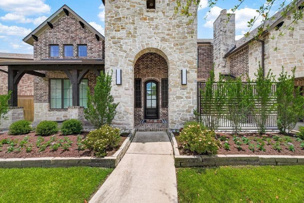 Luxury home preview LUX-026