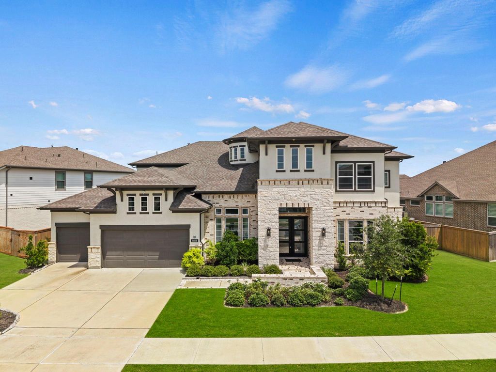 Luxury home preview LUX-032