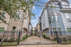 Shady Acres / Greater Heights Area property preview